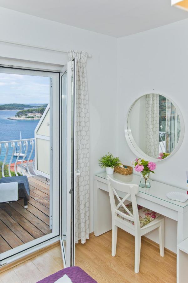 חוואר Rooms Carpe Diem Hvar מראה חיצוני תמונה