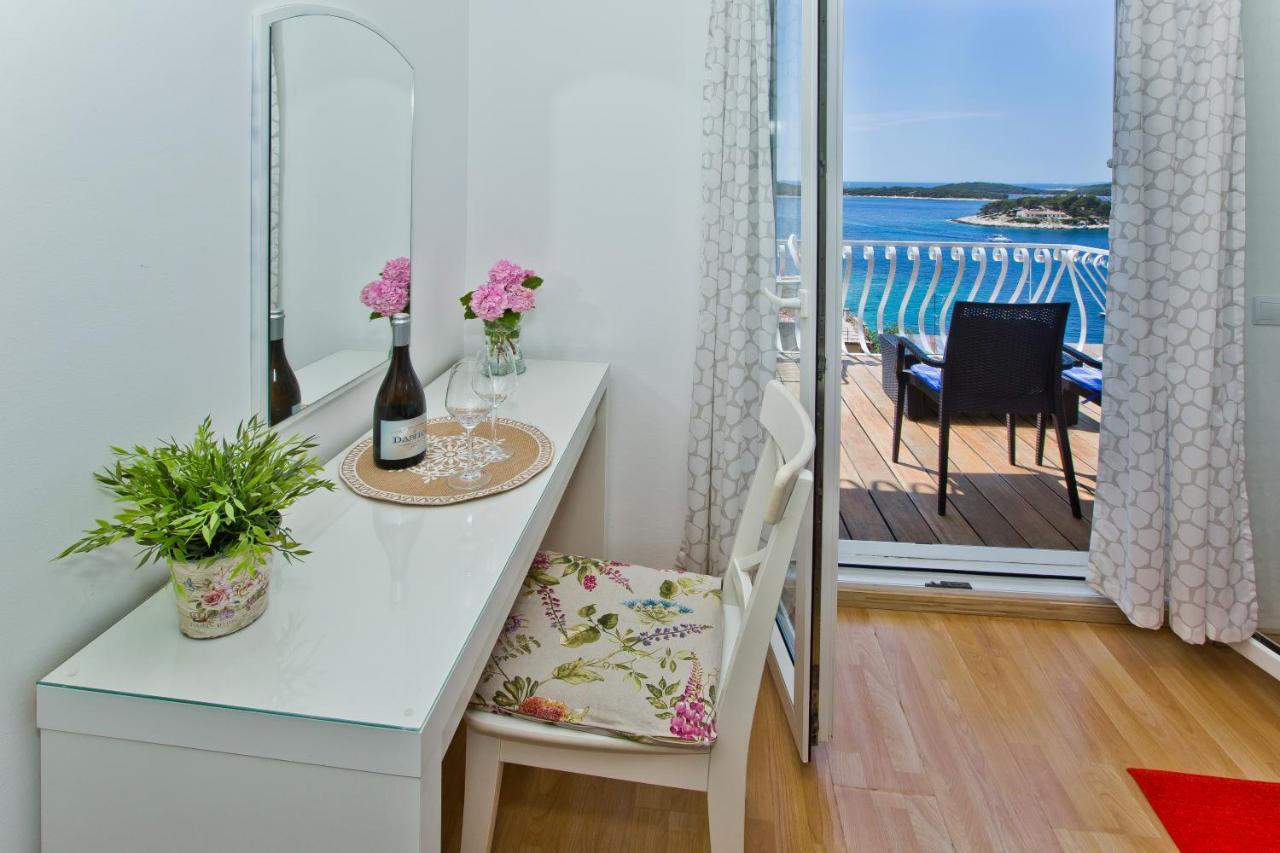 חוואר Rooms Carpe Diem Hvar מראה חיצוני תמונה