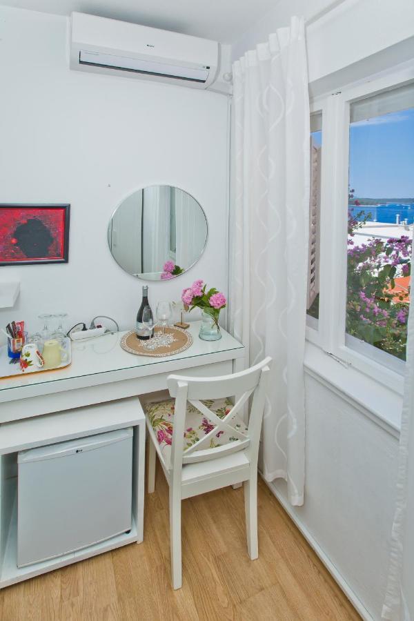 חוואר Rooms Carpe Diem Hvar מראה חיצוני תמונה